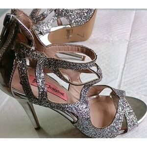 Betsey Johnson Raqui Sz 7 Silver Glitter Cocktail Date Night Stiletto Heels Prom
